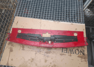 Atrapa Grill Peugeot Partner I 1 Lift 9644758777 2002 KKN czerwony 2