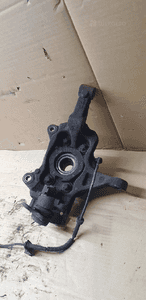 Zwrotnica prawy przód przednia prawa Opel Vivaro B Trafic III 1.6 DCI 7