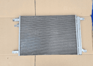 Volkswagen chłodnica klimatyzacji AW45Q0816411AL 2