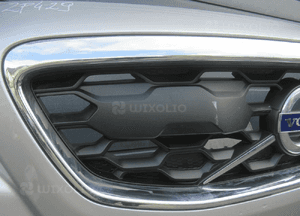 Zderzak przedni przód grill gril volvo V40 cross country 2012-2019 7