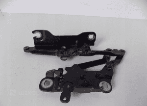 BMW 1 F20 F21 / 3 F30 F31 Zawias maski Prawy- 2908 3
