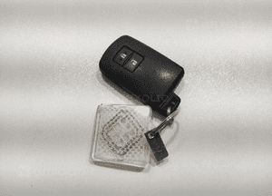 KLUCZYK PILOT OBUDOWA TOYOTA AURIS II E18 MR6302 2012-2018 3