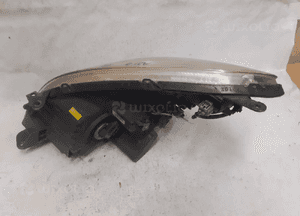 Przod przednia lampa prawa toyota corolla verso 3