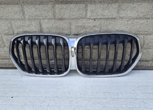Bmw F48 F49 lci grill atrapa przód 1
