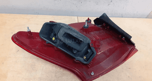 Lampa tył tylna prawa peugeot 407 kombi 2
