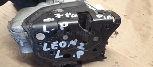 Zamek lewy przód przedni lewy 7 PIN Seat Leon II 1P1837015B 7