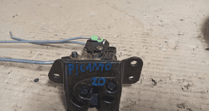 Zamek klapy tył kia picanto 2
