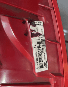 Mercedes c-klasa W204 lift lampa led prawa tył tylna europa oryginalna 11