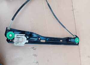 Mechanizm podnośnik szyby lewy przód BMW X1 E84 2990293 2990385 3