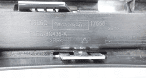 Ford focus MK3 lift 2014- atrapa kratka środkowa zderzaka przód 6