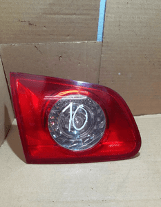 Lampa lewy tył w klapę vw passat B6 kombi nr 3C9945094A 1