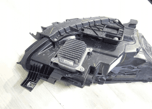 Lampa przednia lewa 1514952-00-C tesla 3 lift 8