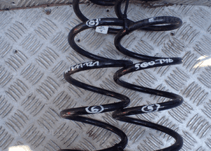 Sprężyna SPREZYNY amortyzatora Audi S3 RS3 8V 5Q0511115 2