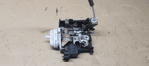 Zamek prawy przód Audi A4 B5 4D1837016D 3