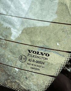 Volvo S60  szyba tylna tył 694 655 555 6