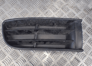Kratka zderzaka prawa polo 6Q0853666 radom 1