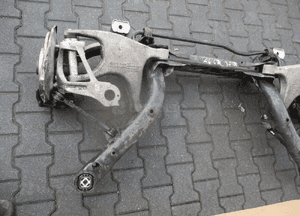 Oś belka zawieszenie tył tylne wózek tył tylny audi A6 C7 3.0 tdi kombi 8