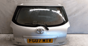 Klapa tył tylna bagażnika toyota auris 1C0 srebrna 5D 5 drzwi hb 1