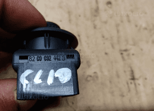 Przełącznik regulacji lusterek Renault Clio III 8200002442B 5