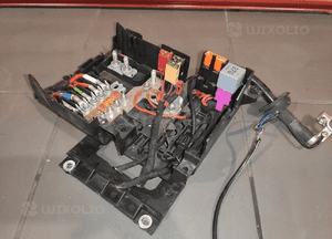 AUDI Q7 4L LIFT 3.0 TDI CJGA ROZDZIELACZ PRĄDU SKRZYNKA BEZPIECZNIKÓW ORYG 2