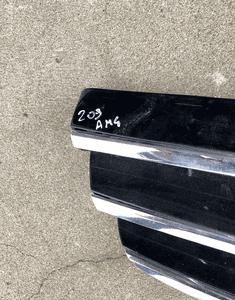 MERCEDES CLK 209  atrapa grill AMG logo znaczek 5