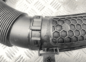 Mercedes W213 wlot kanał rura dolot powietrza A2640900400 8
