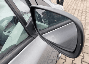 Toyota Yaris II 2 06-11 lusterko  lewe 4