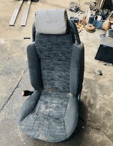 Fotel przedni lewy kierowcy materiał LAND ROVER DISCOVERY 2 II 1