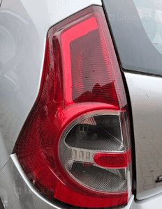 Dacia Sandero I  lampa tył tylna  prawa lewa 1