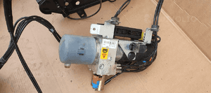 Mechanizm szyberdachu pompa Renault Megane II Cabrio E84871789 8200149739 10