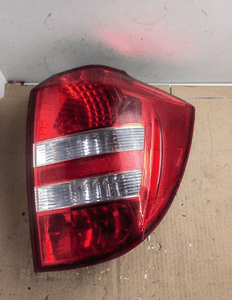 Lampa prawy tył tylna dolna kia ceed i sw kombi 06-09 1
