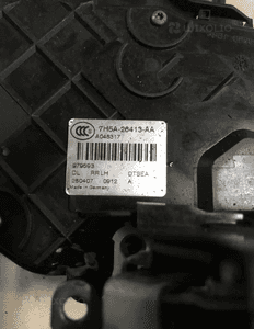 Zamek drzwi tylny lewy 7H5A-26413 LAND ROVER FREELANDER II 2 2