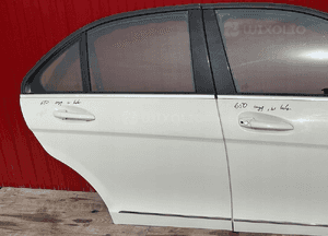 Mercedes W204 08-11 drzwi 650 prawy tył oryginał w kolor 4