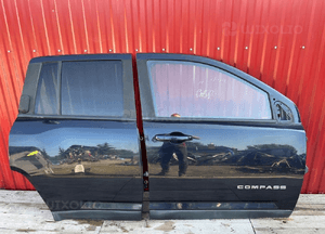 Jeep compass i lift 11-16 drzwi prawy tył w kolor 9