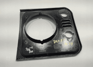 Ramka osłona maskownica lampy prawa land rover defender DHH100780 1999-2014 3