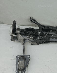 ZAWIESZENIE TYLNE OŚ BELKA TYŁ SKODA SUPERB III 3V 3