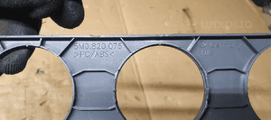 Ramka konsoli dekor panelu nawiewu VW Golf V Plus 5M0820075 5