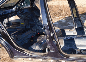 Mercedes E klasa W212 SEDAN PRÓG SŁUPEK PRAWY  K.L C359 4