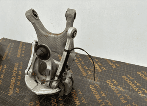 BMW F15 F16 Zwrotnica piasta tył Lewa - 16289 2