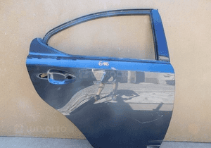 Drzwi prawe tylne prawy tył lexus is 2 ii 05-13R 1