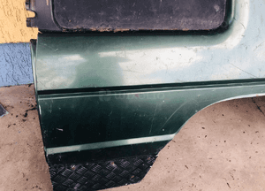 Błotnik tylny tył lewy Land Rover Discovery 1 I 3-drzwiowy 4