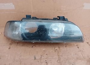 Lampa prawy przód przednia prawa BMW 5 E39 1