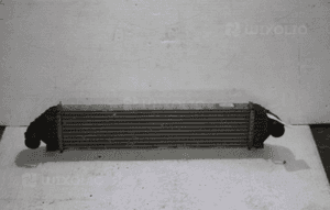 Chłodnica powietrza intercooler VOLVO S60; S80; V70 2.4; 2.5 D5  31368270 1