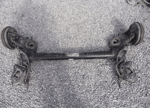 Opel corsa d grande punto mito belka tylna 1