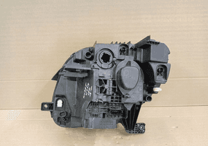 Lampa prawa reflektor smart forfour W453 A453 led 2014- 2