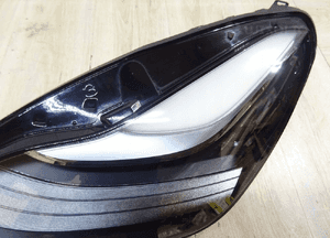Tesla model 3 / y lift full led lampa prawy przód 1514952-00-C llu 3