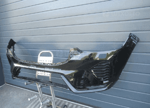 Zderzak przedni przód volvo XC60 ii r-design lift 32234958 2021- 6