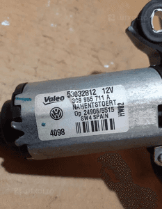 SILNICZEK WYCIERACZKI SKODA FABIA 2 5j9955711A 3