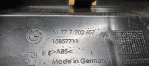 Ślizg mocowanie listwy progowej lewy BMW E90 E91 7202657 4