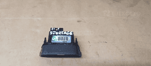 Przełącznik włącznik świateł awaryjnych Kia Sportage III 93790-3U010 2